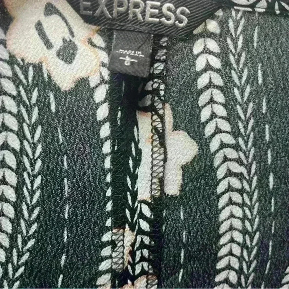 Express Women’s Size Large Black Flower Dress Long Sleeve with white poppy Print - Picture 4 of 6